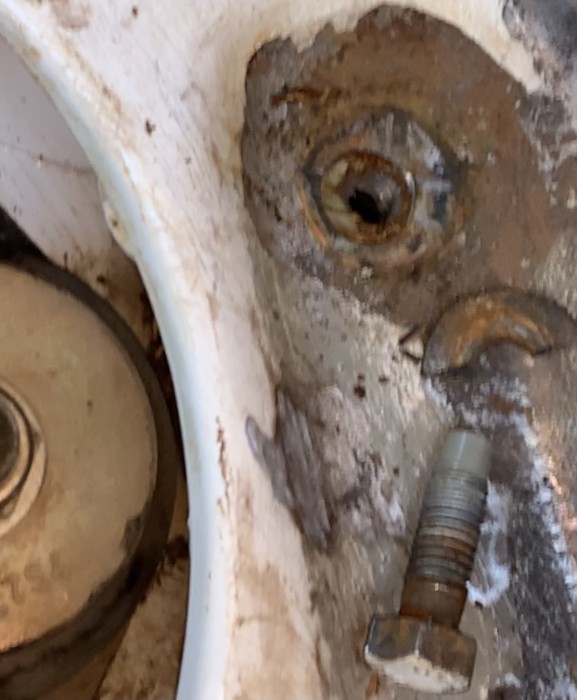 B15EF5EC-9447-46E3-87EE-B4F278ABBDC7.jpeg (283.85 KiB) Visto 12527 veces Arandela rota por el oxido