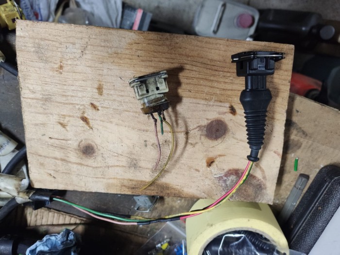 24 - 02 - Reparando conectores dañados.jpg